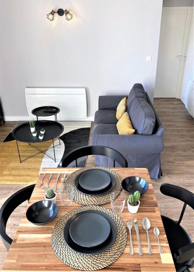 Ferienwohnung Sacre Coeur - Duplex Avec Balcon - 4 Pers Cholet Exterior foto